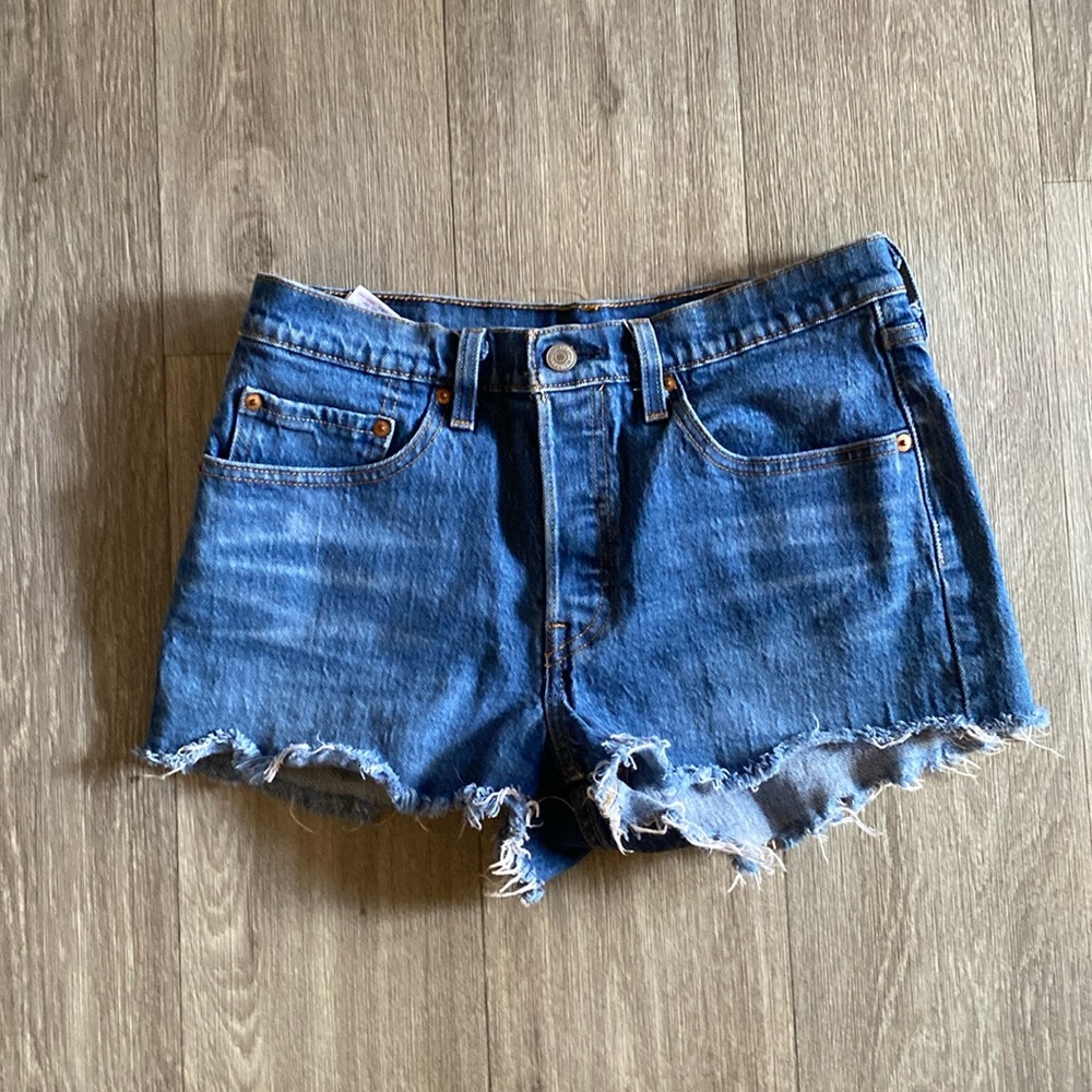 Levi short cut offs